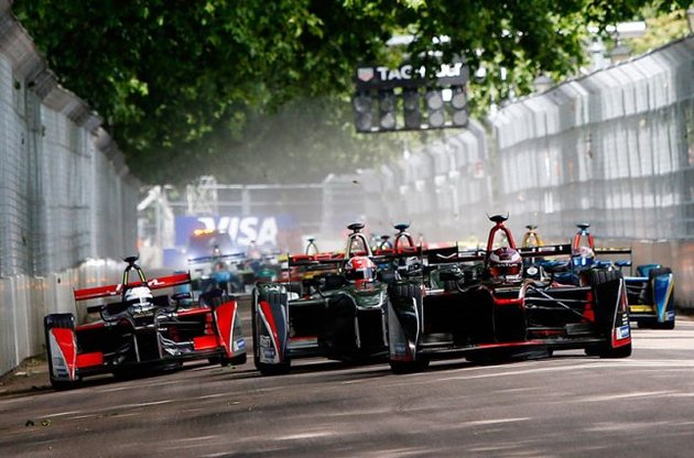 В Лондоне завершился первый в истории сезон гонок на электромобилях