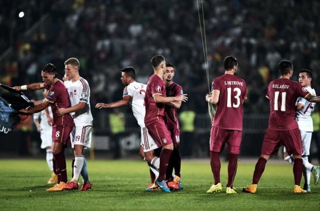 Матч був перерваний через бійки