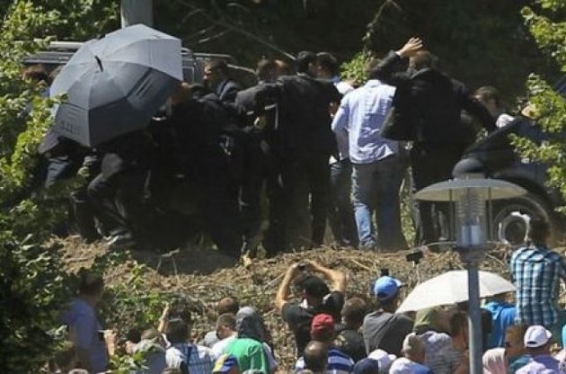 Траурная церемония в Сребренице прошла со скандалом