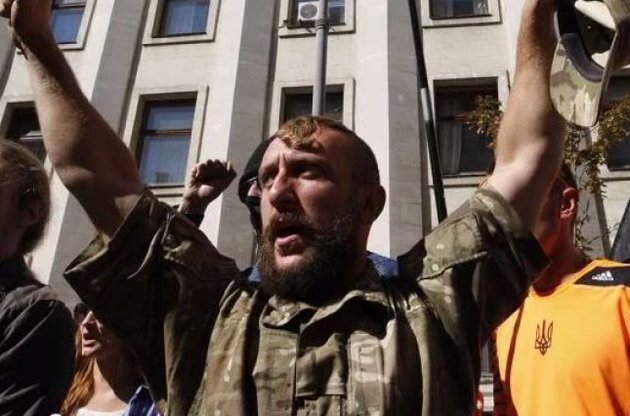 "Правий сектор" мітингує в Дніпропетровську і Мукачевому, вранці приєднається Харків