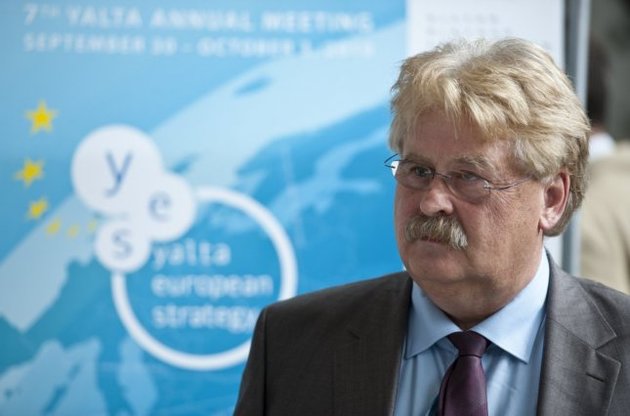 Термінову делегацію Європарламенту в Київ очолить Ельмар Брок