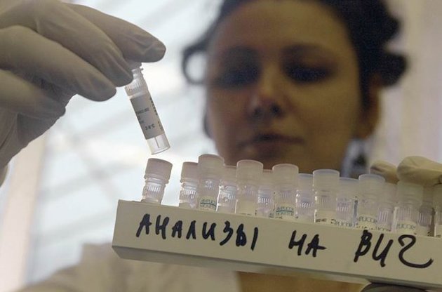 ООН підкреслює нестачу ліків для 8 тисяч ВІЛ-інфікованих в Донбасі