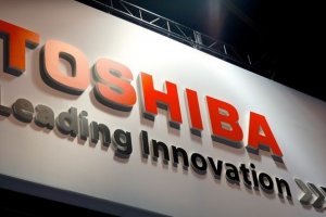 Глава Toshiba ушел в отставку из-за финансового скандала