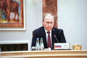 Экс-глава МИД России считает, что Путин поставил свою страну на колени