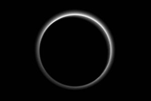 Ученые обнаружили наличие атмосферы на Плутоне