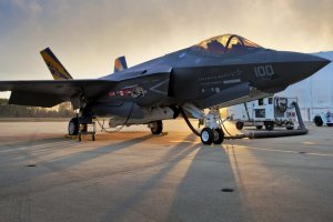 Пентагон впервые показал испытания новейшего истребителя F-35