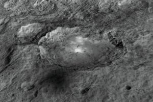 NASA опубликовало "экскурсионный" видеоролик по поверхности Цереры