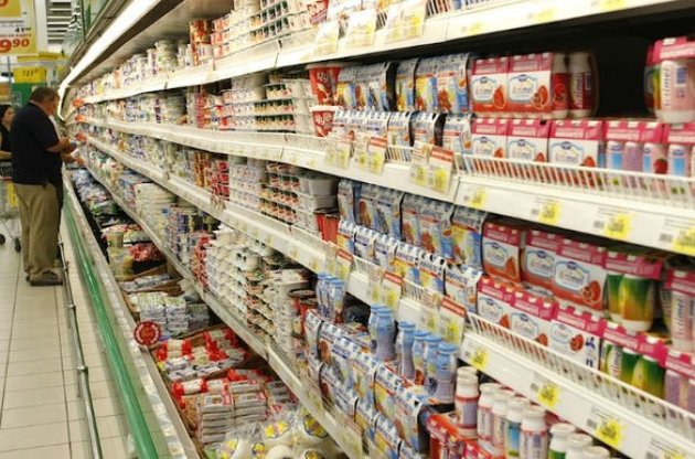 У Росії пропонують ввести відповідальність за продаж санкційних продуктів
