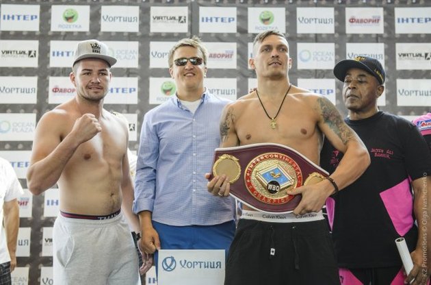 Усик і Мюллер пройшли процедуру зважування