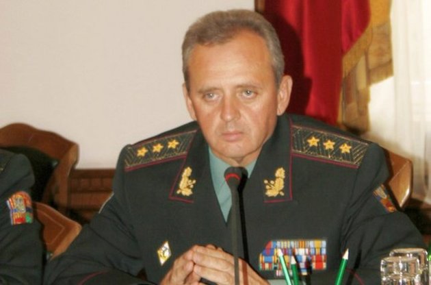 Муженко пояснив, чому бути контрактником в армії України не вигідно