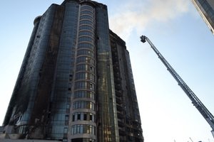 Масштабну пожежу в одеській багатоповерхівці ліквідовано