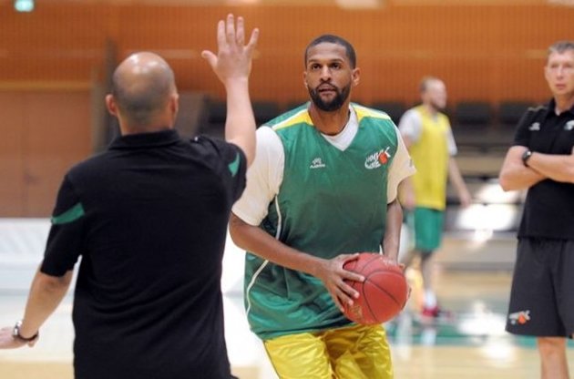 Шоу уже тренируется с "Химиком"