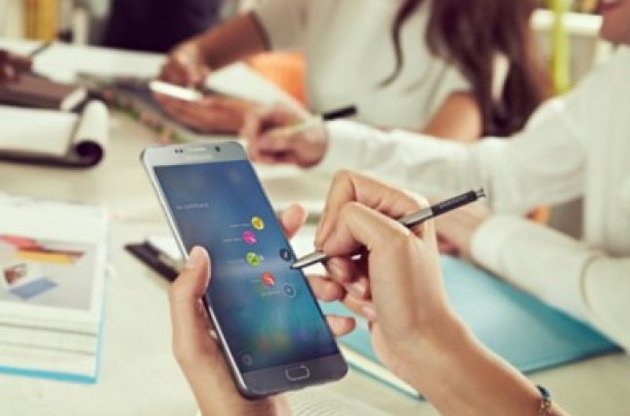 Samsung разрабатывает собственное новостное приложение
