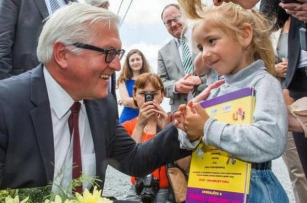 Штайнмайер закликає допомогти біженцям