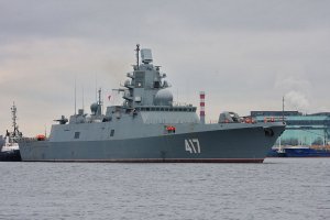 Біля кордонів Латвії знову зафіксували військовий корабель Росії