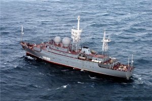 В Чукотском море разведывательный корабль России был замечен рядом с американским судном