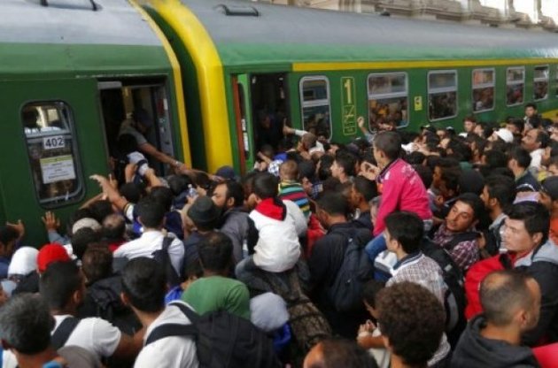 Угорщина звинуватила Хорватію в незаконному перевезенні біженців