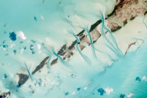 Астронавти МКС зробили фото Великого Ексума на Багамах