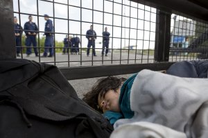 В Amnesty International призвали Евросоюз не закрывать границы для беженцев