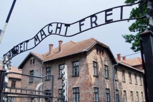 91-летнюю немку обвинили в соучастии в сотнях тысяч убийств в Аушвице