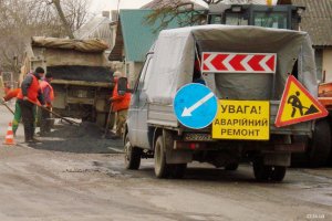 Життя без зарплат. Державні дорожні організації знищуються державними ж органами