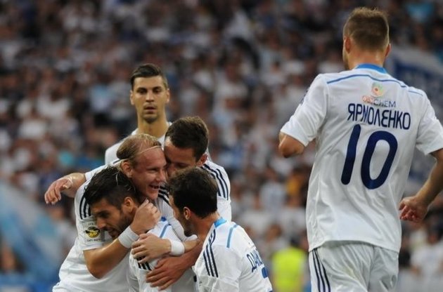 "Динамо" сохраняет отрыв от "Шахтера"