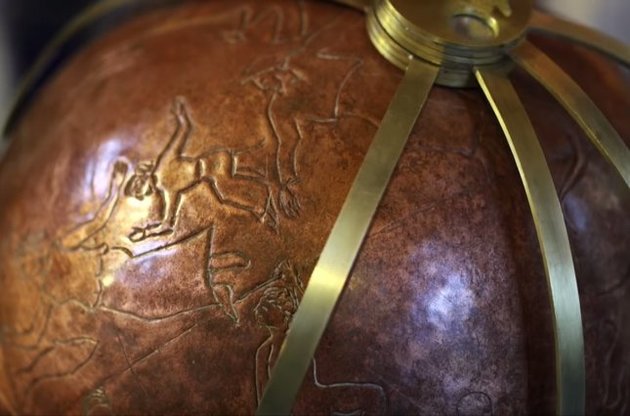 Механік з Лондона побудував легендарну сферу Архімеда