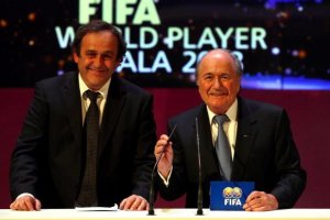 Платини могут временно отстранить с поста президента УЕФА