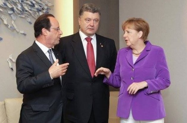 Порошенко, Олланд и Меркель согласовали позиции накануне "нормандской встречи"