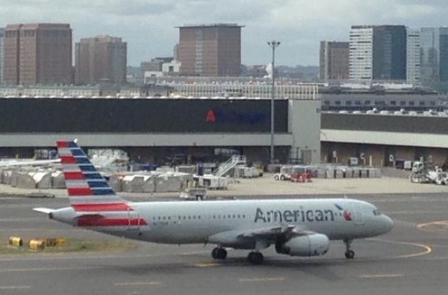 Пилот American Airlines умер за штурвалом во время полета