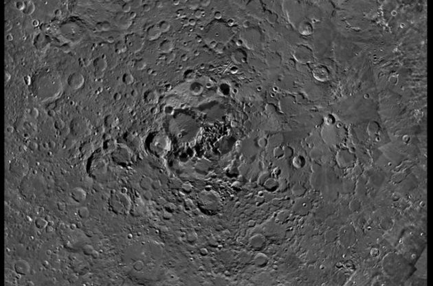 ESA опубликовало снимок северного полюса Луны
