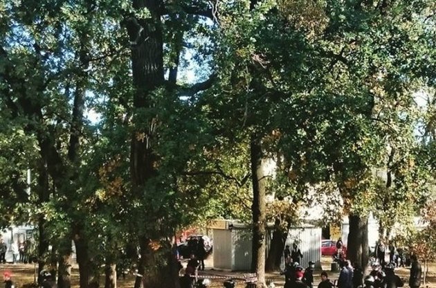 Перестрелка на "Житомирской": задержанные вымогали деньги у перевозчиков