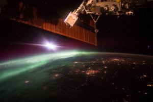 Полярне сяйво з космосу: NASA показало цікаве фото
