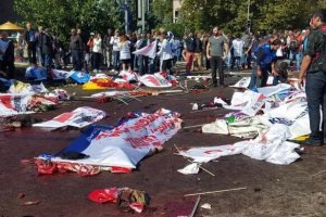Уряд Туреччини покладає провину за теракт на курдів і ІД