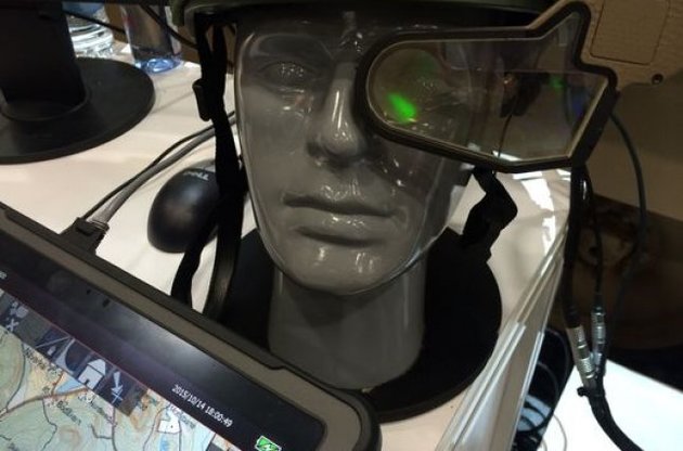 BattleView 360 може будувати двовимірну і тривимірну цифрову карту місцевості, по якій їде бронемашина