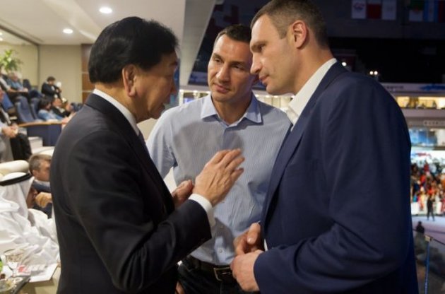 Брати Клички провели переговори з президентом АІВА