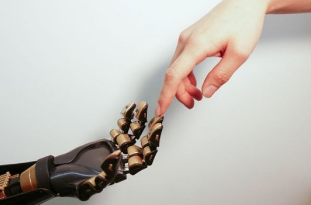 Создана способная чувствовать давление искусственная кожа