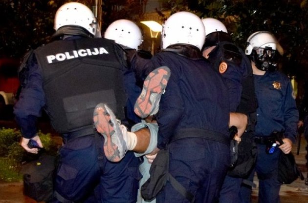 У Чорногорії відбулися зіткнення демонстрантів з поліцією