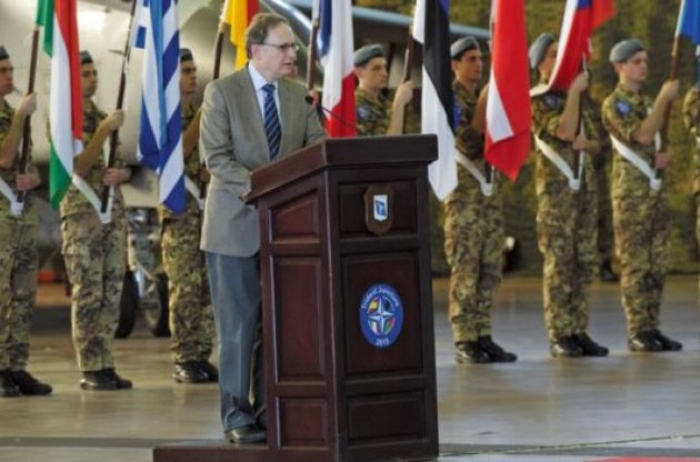 Заместитель Генсека НАТО считает, что сегодня мир более нестабилен, чем во времена Холодной войны