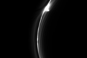 NASA опубликовало новое фото одного из колец Сатурна