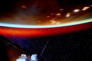 Астронавт NASA опубликовал фото, на котором заметна атмосфера  Земли