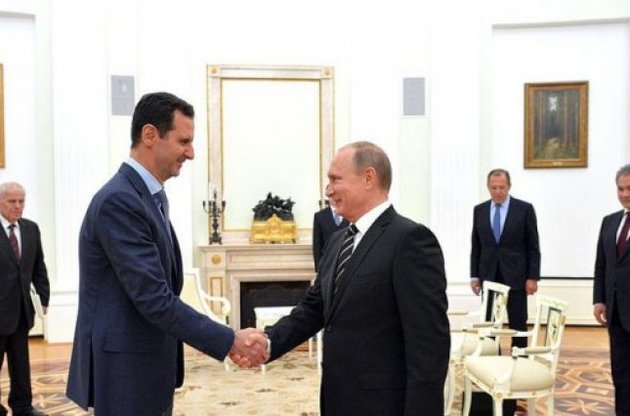 Поїздка до Путіна "на уклін" стала першим закордонним візитом Асада з початку війни в Сирії