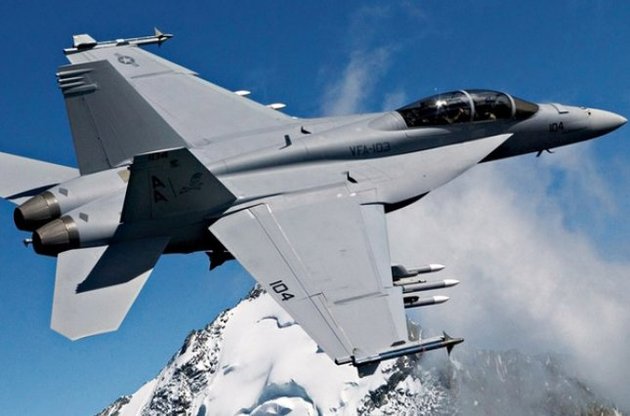 В Англии разбился американский истребитель F-18, пилот погиб