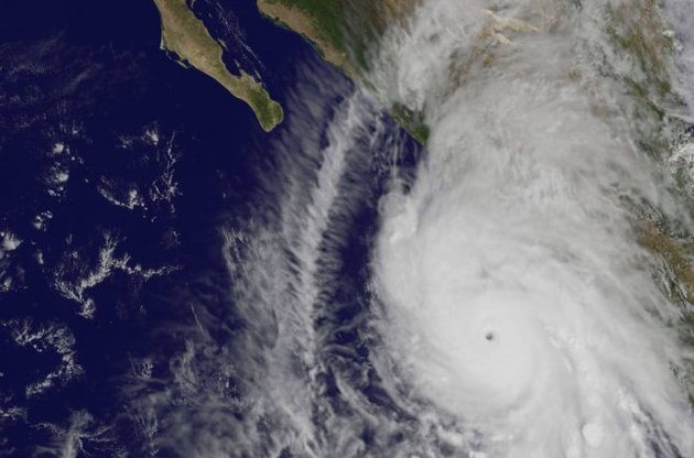 NASA опубликовало видео мощнейшего урагана "Патрисия" с орбиты Земли