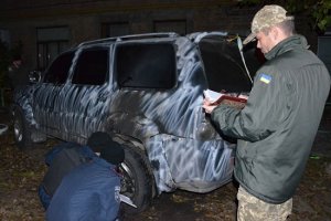 У Лисичанську невідомі підпалили позашляховик голови ТВК - ЗМІ