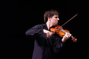 Американський скрипаль Джошуа Белл зіграє в Києві не у вестибюлі метро, а в залі філармонії