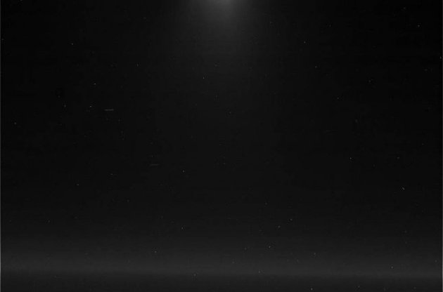 Cassini почав передавати на Землю знімки Енцелада