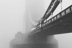 Лондон окутал небывало густой туман