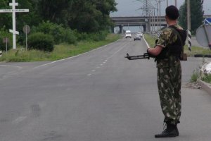 В зоні АТО за добу зафіксовано 16 обстрілів