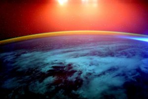 Астронавт NASA опублікував нове фото світанку з борту МКС